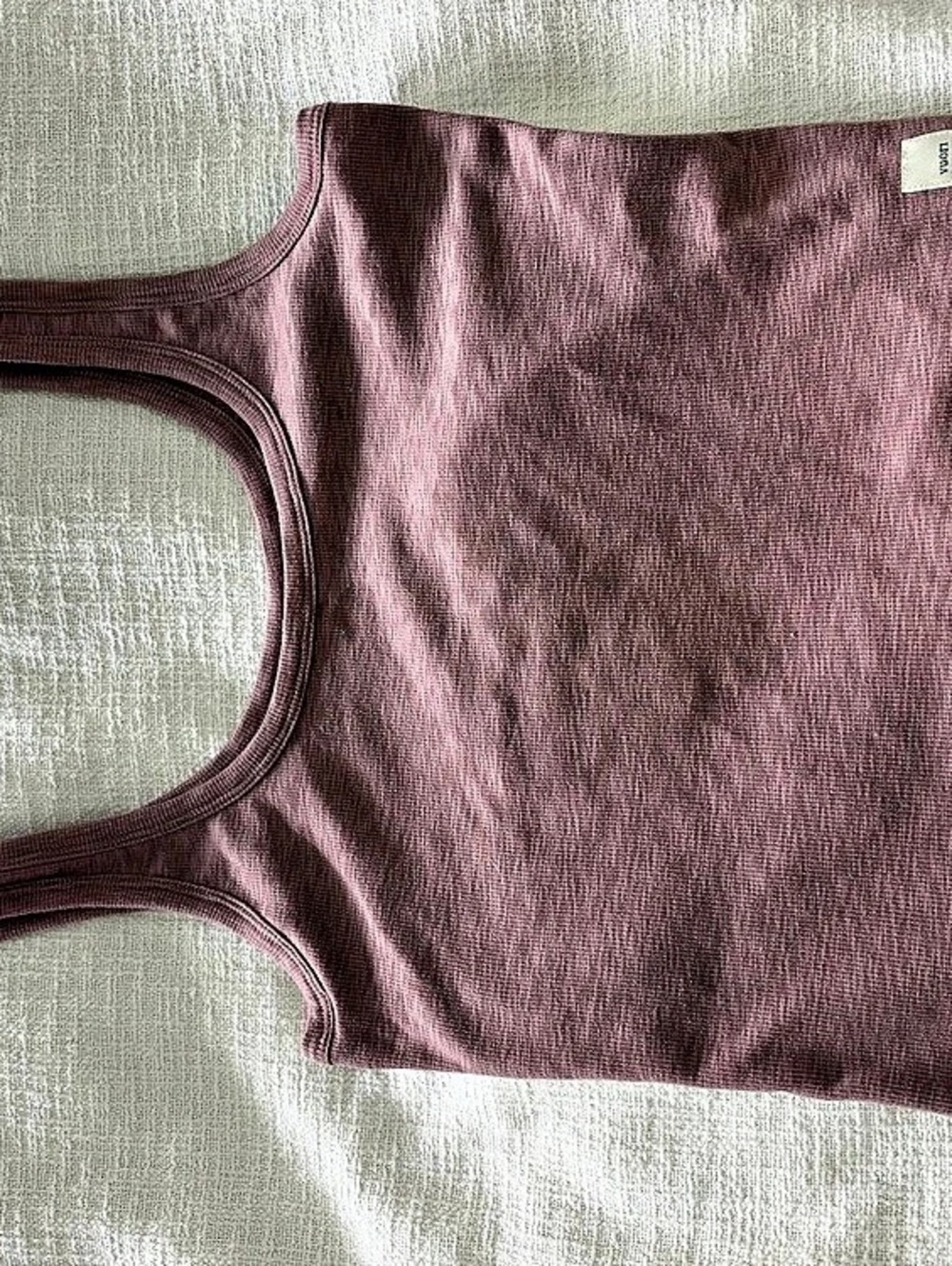 Vuori Sunrise Crop Tank Purple Medium